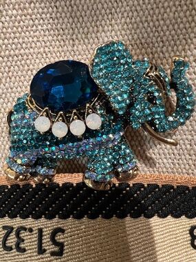 Teal Crystal Elephant Brooch - Women Jewelry Brooches